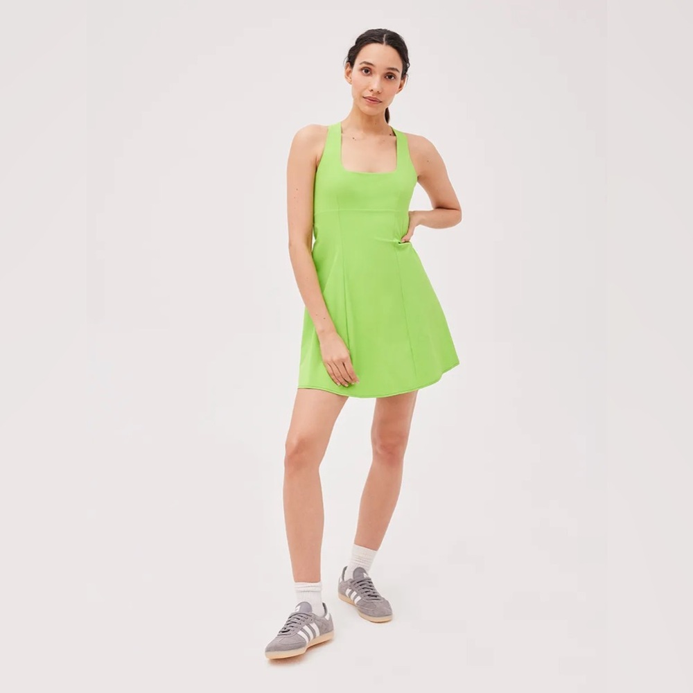 NWT Outdoor Voices Crossback Athletic Mini Dress IN grasshopper Sz S